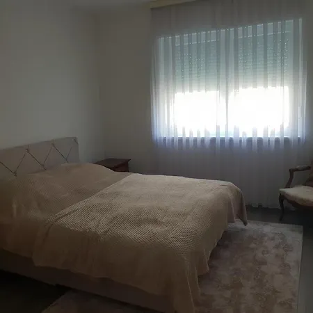 Centar شقة